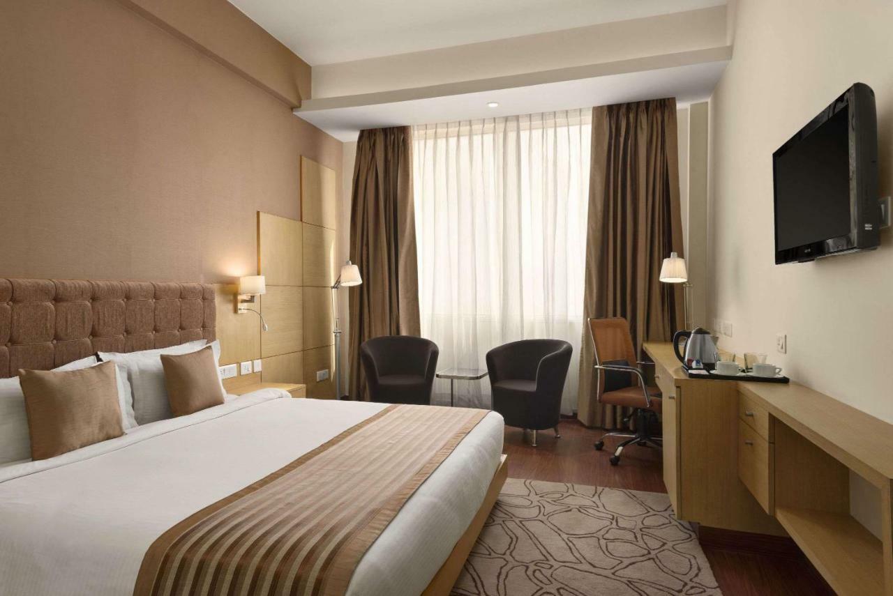 Ramada Neemrana Hotel Luaran gambar