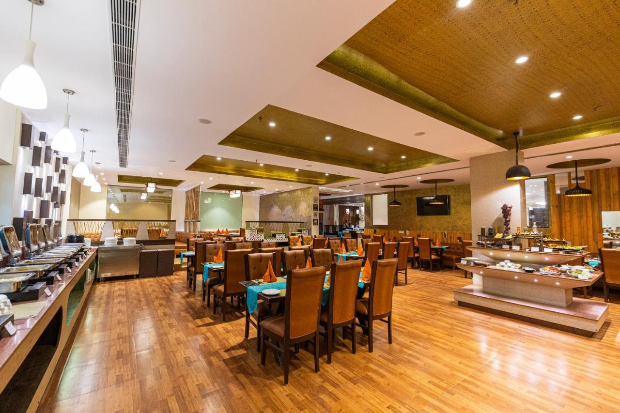 Ramada Neemrana Hotel Luaran gambar