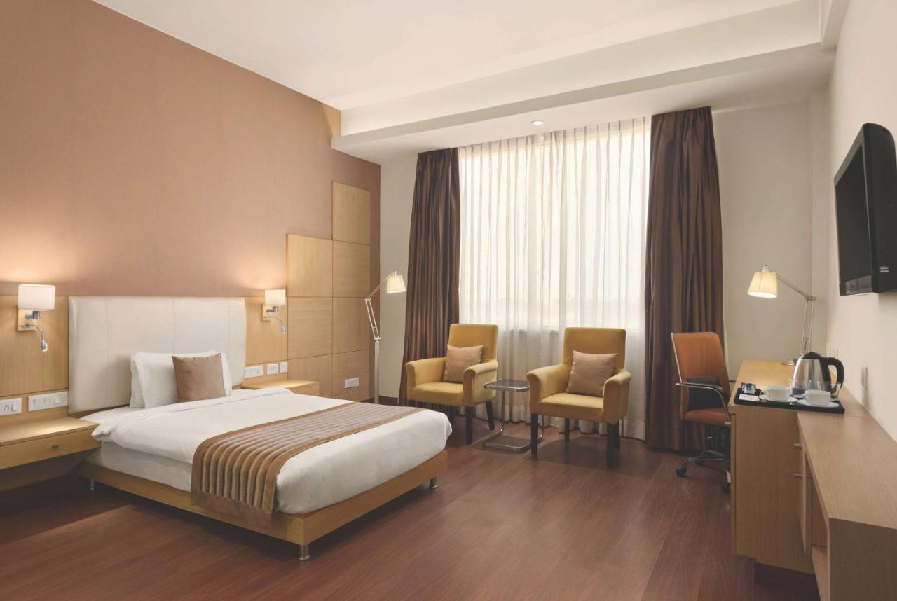 Ramada Neemrana Hotel Luaran gambar